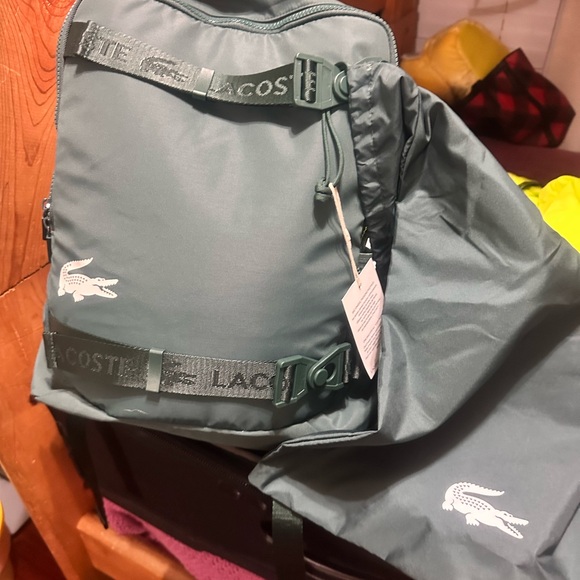 Brand new Lacoste Unisex Backpack with bag - Picture 4 of 8